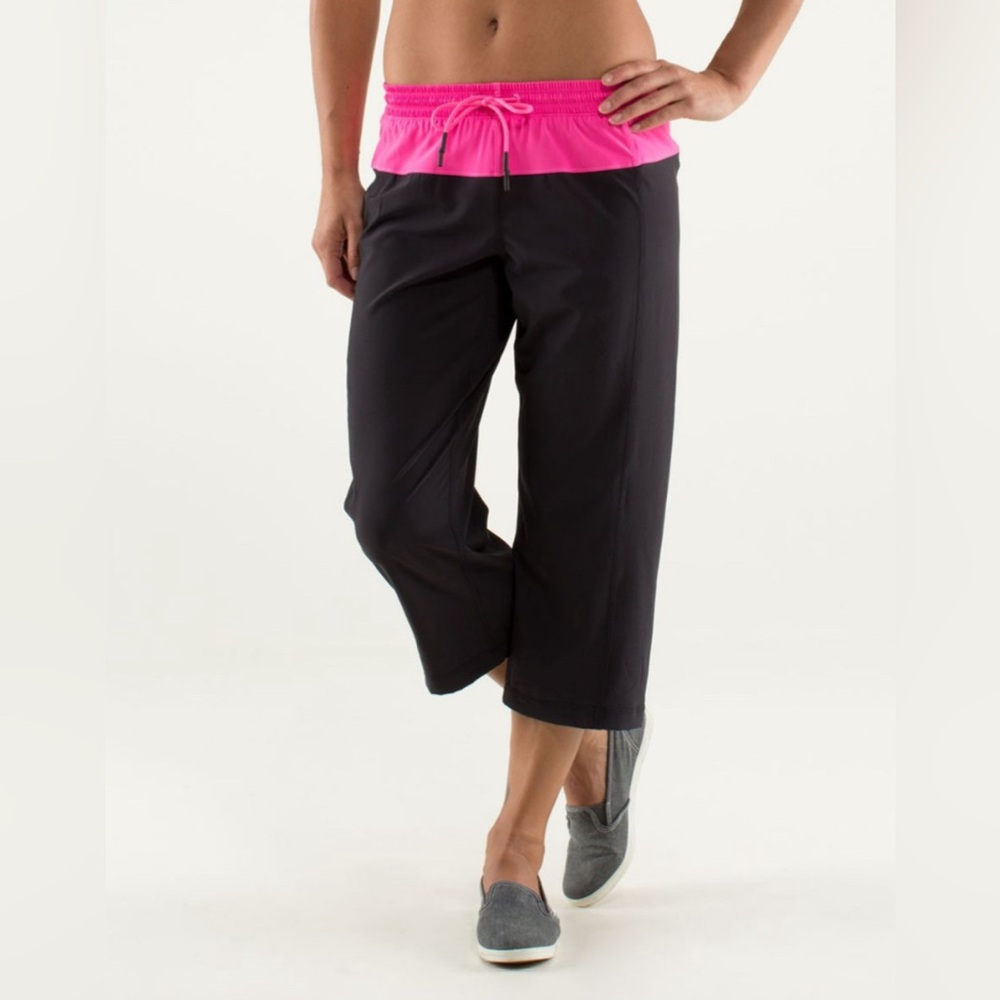 Lululemon🍋Step Lively Crop